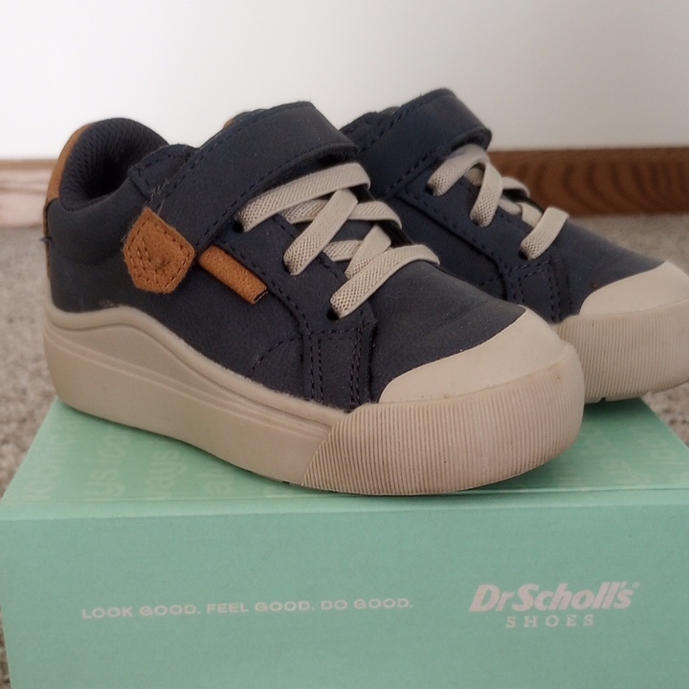Dr. Scholl's Kids Dark Blue and Beige Sneakers